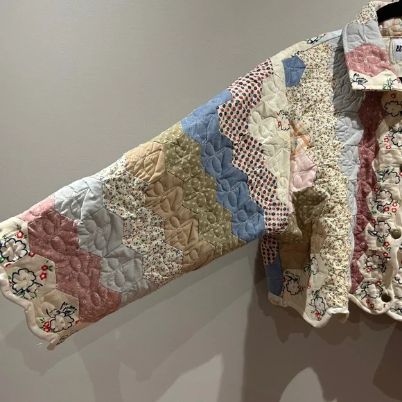 Handmade Patchwork Quilt Jacket - Picture 2 of 12